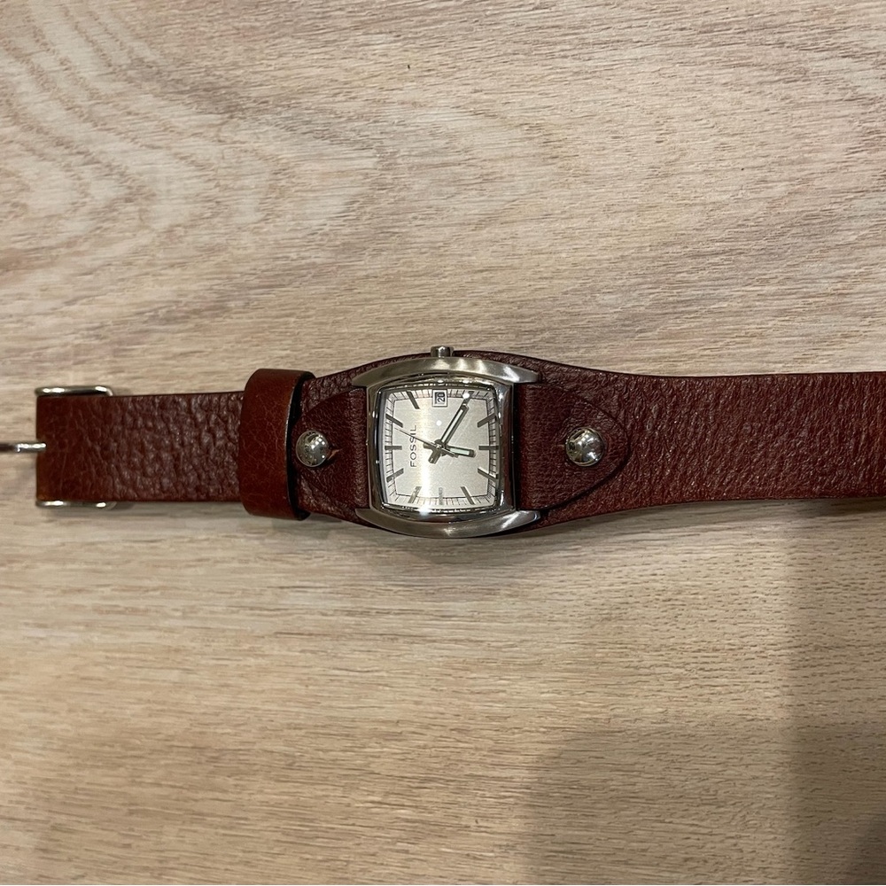 Fossil Women's Watch with Brown Leather Strap - Picture 2 of 5